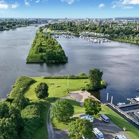 House Boat Statia Úszó hotel Maastricht