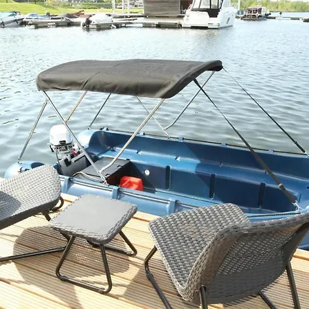 船屋 House Boat Statia 马斯特里赫特