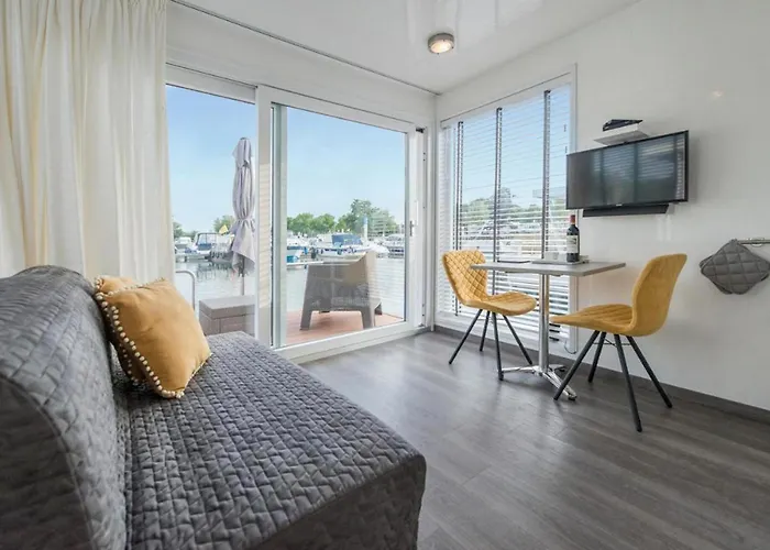 House Boat Statia Maastricht