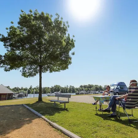 House Boat Statia מאסטריכט