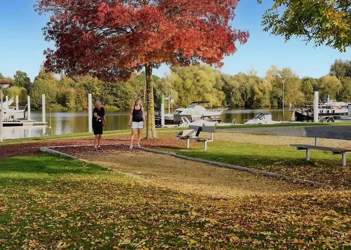 House Boat Statia Ботель